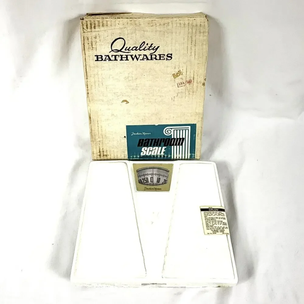 Penney’s Fashion Manor Bathroom Scale White Gold Vintage 1969 New Old Stock